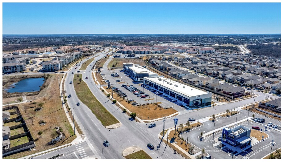 801 Wells Branch Pky, Pflugerville, TX à louer - Photo du bâtiment - Image 3 de 3