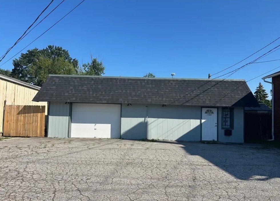 11897 Bellaire Rd, Cleveland, OH à vendre Photo principale- Image 1 de 1