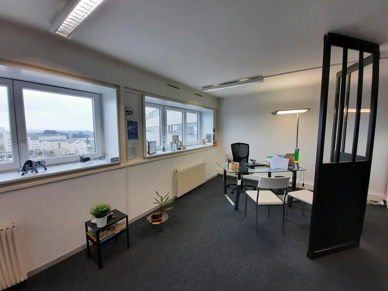 14 Avenue Des Thébaudières, Saint-Herblain à louer - Photo du bâtiment - Image 1 de 26