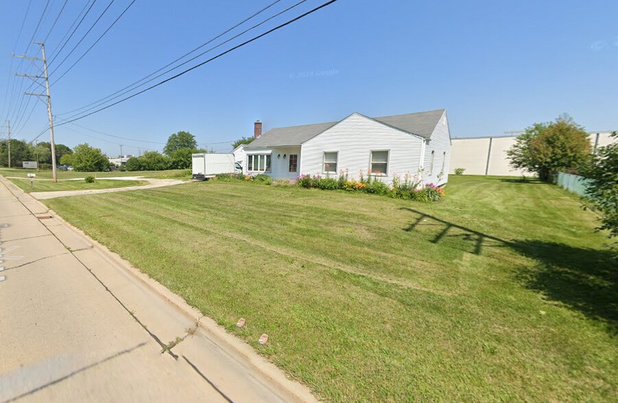 1033 Wheeling Rd, Wheeling, IL à vendre - Photo du bâtiment - Image 2 de 12