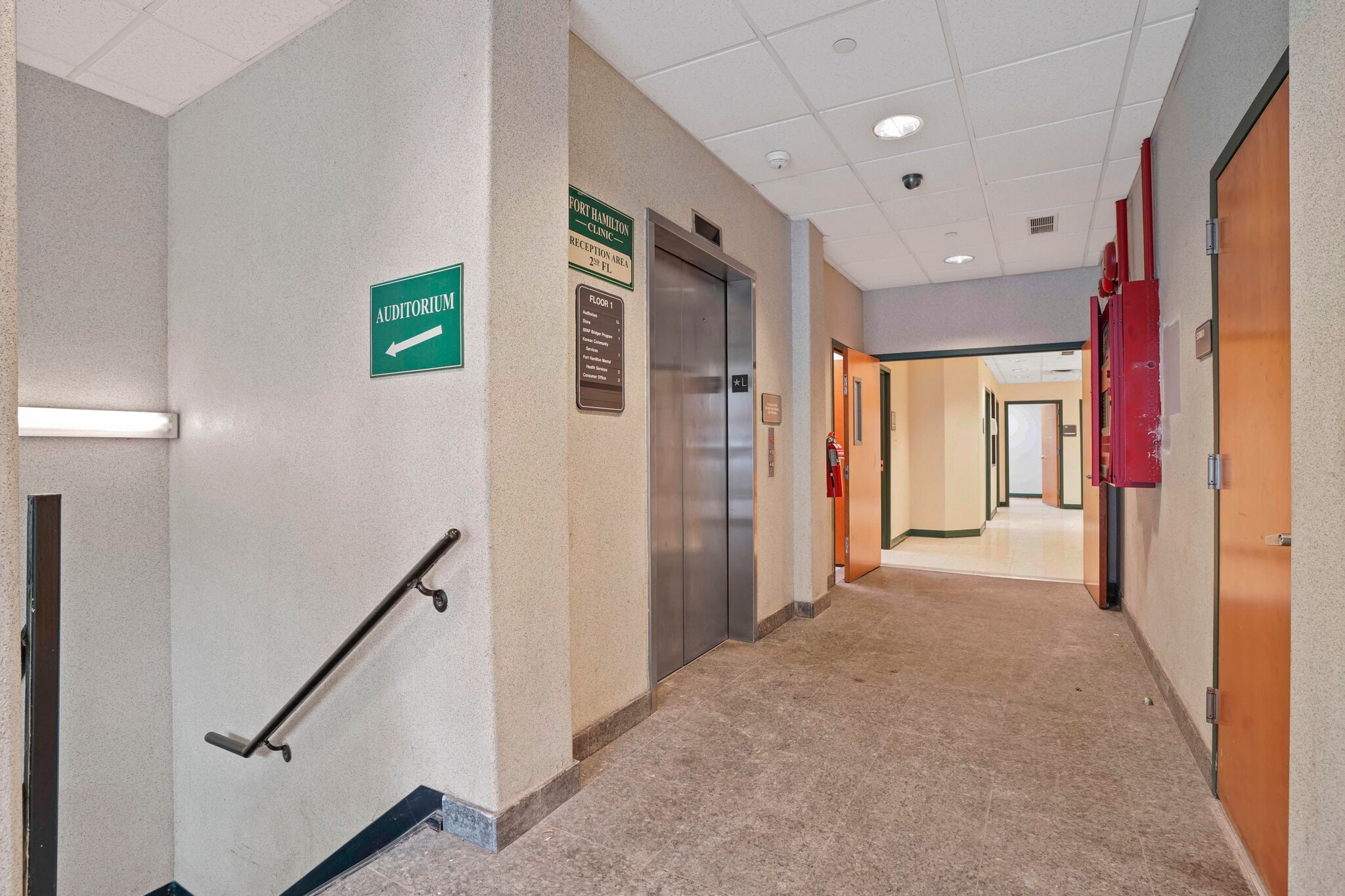 8710 5th Ave, Brooklyn, NY à vendre Photo intérieure- Image 1 de 11