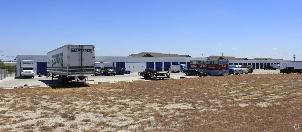 1120 Howard Ln W, Austin, TX à louer - Photo du bâtiment - Image 2 de 20