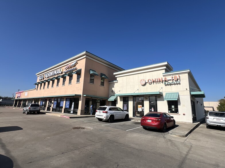 7011 Harrisburg Blvd, Houston, TX for lease - Building Photo - Image 2 of 2