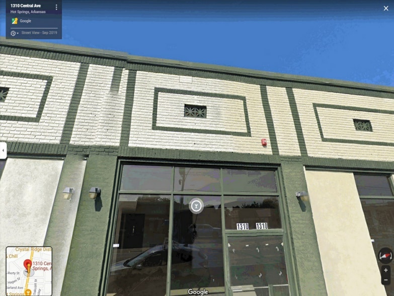 1304-1310 Central Avenue portfolio of 2 properties for sale on LoopNet.ca - Building Photo - Image 2 of 10