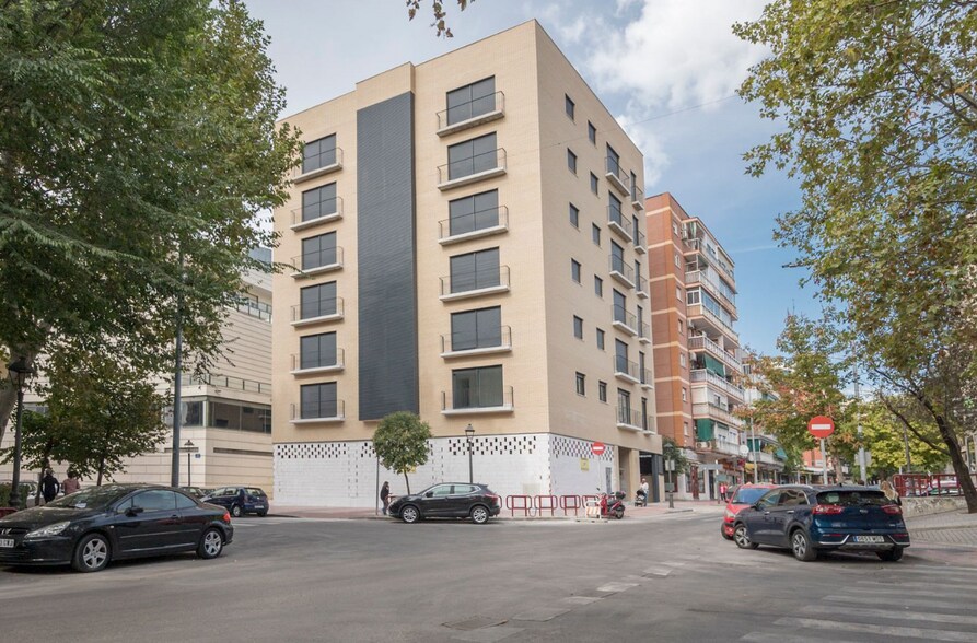 Calle Huesca, 6, Móstoles, Madrid à louer - Photo du bâtiment - Image 2 de 4