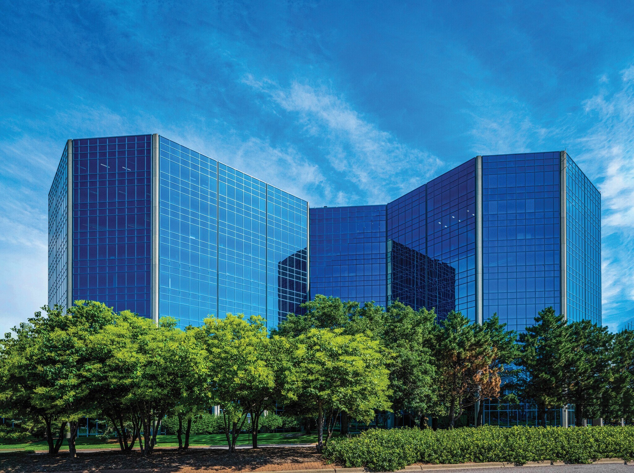 7900 International Dr, Bloomington, MN à louer Photo du bâtiment- Image 1 de 11