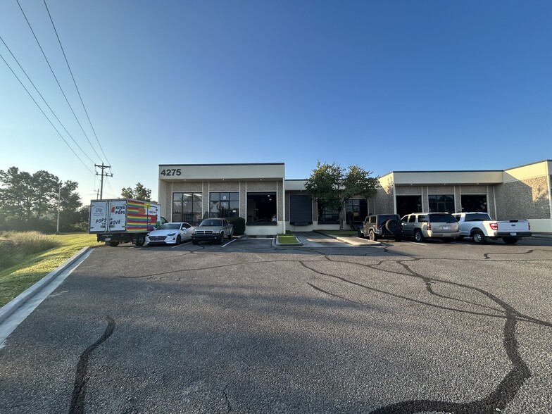 4275 Arco Ln, North Charleston, SC for lease - Building Photo - Image 1 of 3