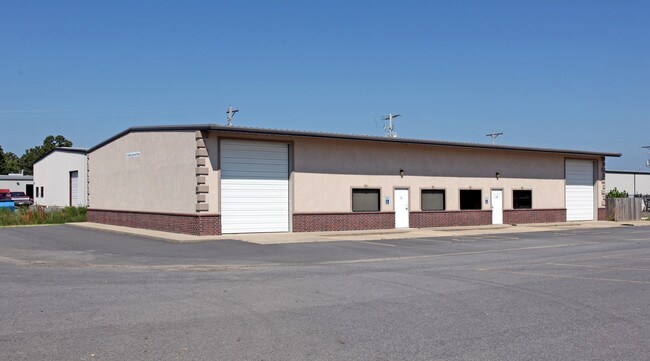More details for 10 Collins Industrial Pl, Maumelle, AR - Industrial for Lease