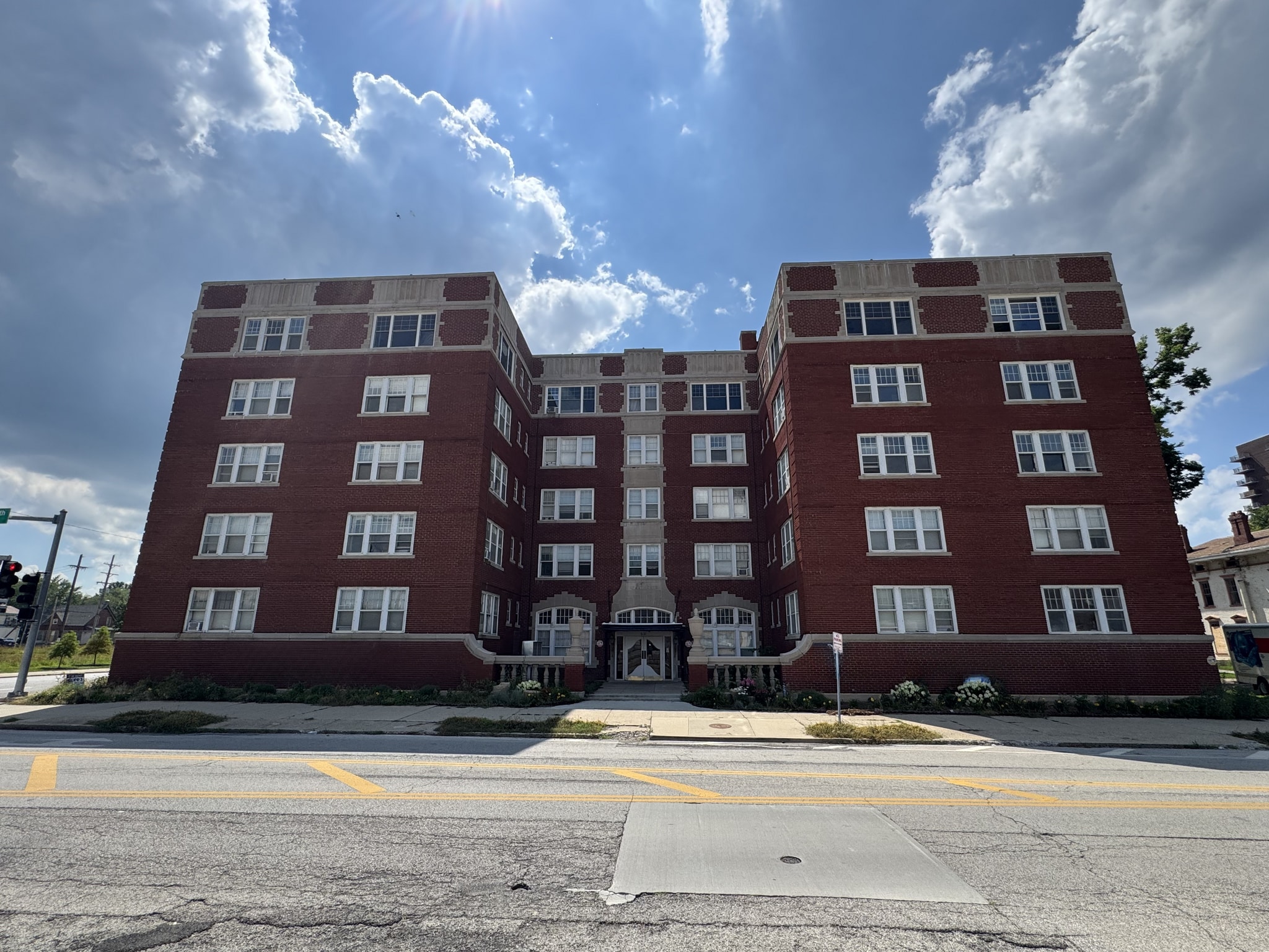 631 S 4th St, Springfield, IL for sale Building Photo- Image 1 of 19