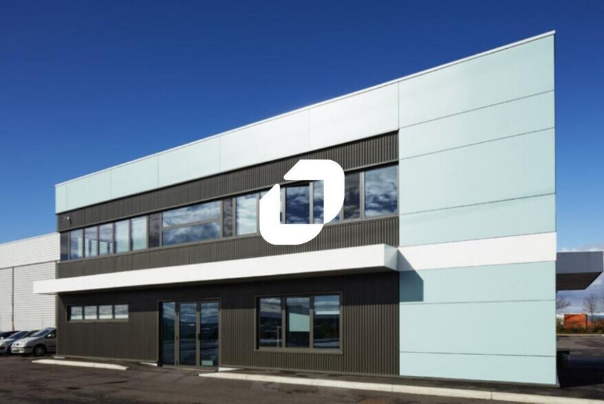 Industrial in Longvic for lease - Building Photo - Image 2 of 5