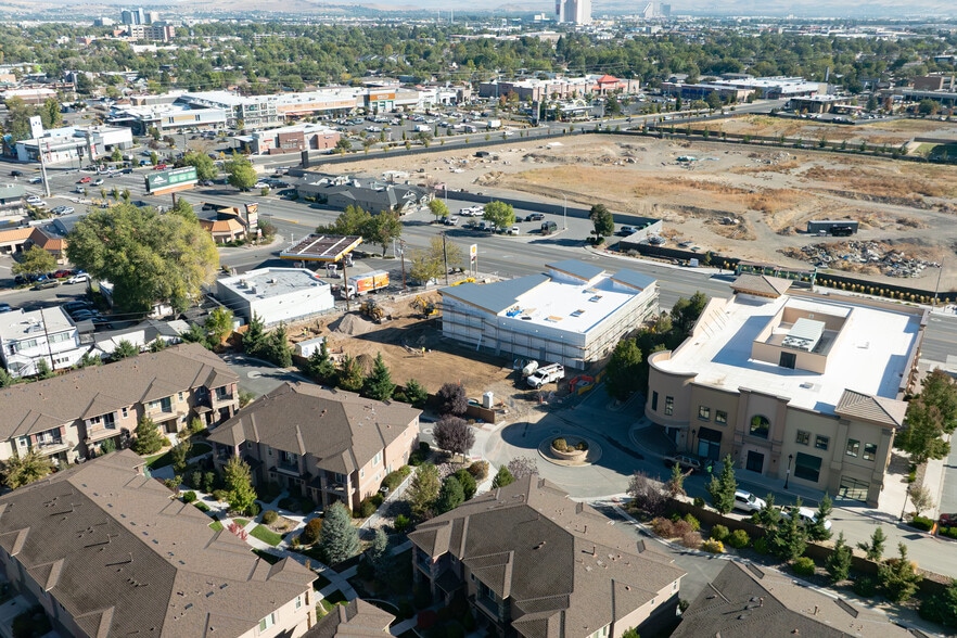 2027 S Virginia St, Reno, NV for lease - Building Photo - Image 3 of 6