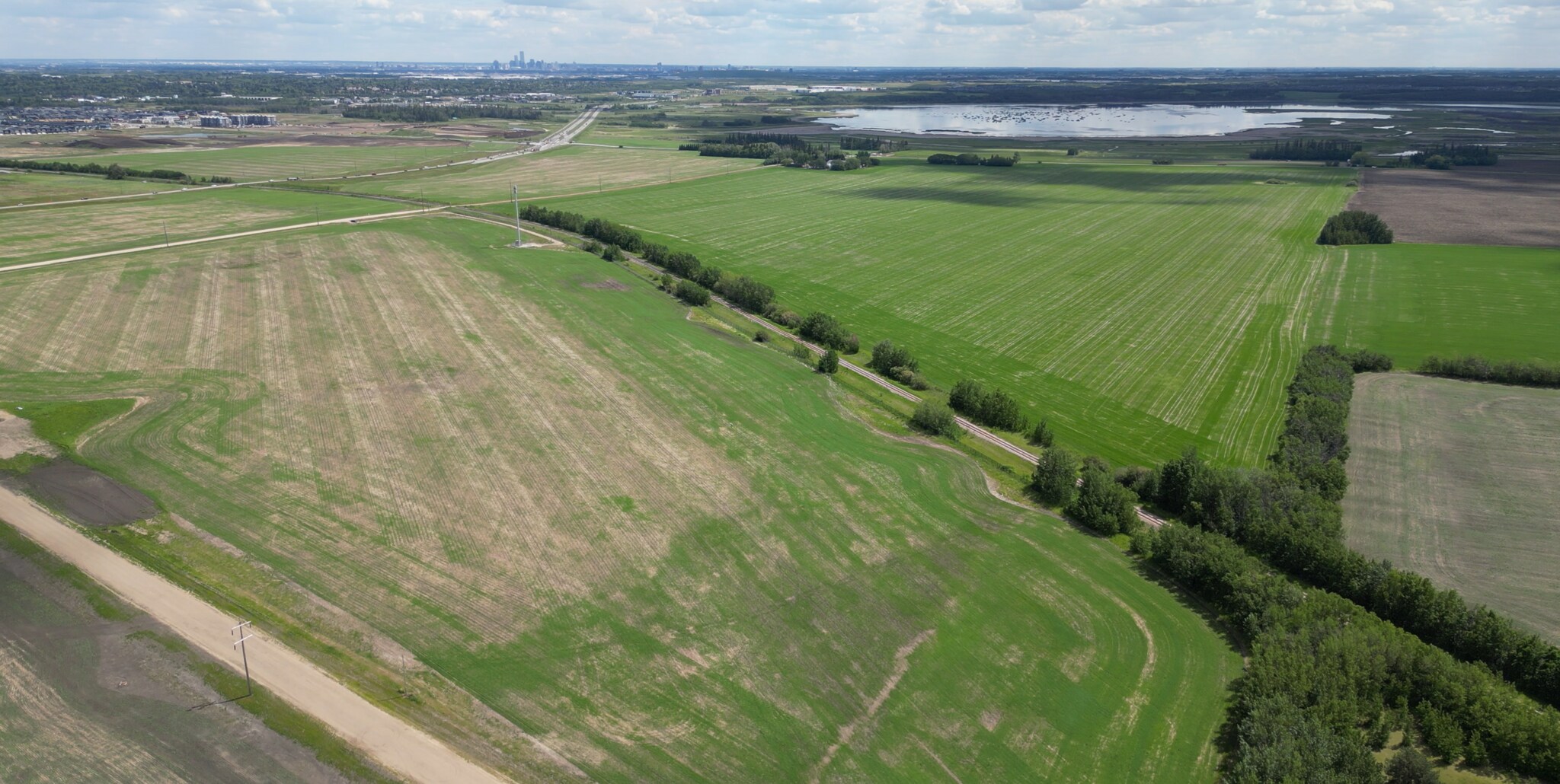 Ray Gibbon Drive & Giroux Rd, St. Albert, AB à vendre Photo du bâtiment- Image 1 de 10