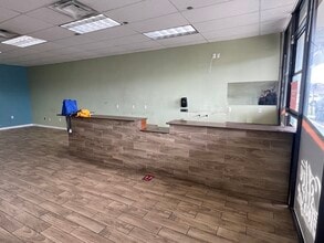 9600 SW 77th Ave, Miami, FL for lease Interior Photo- Image 2 of 9