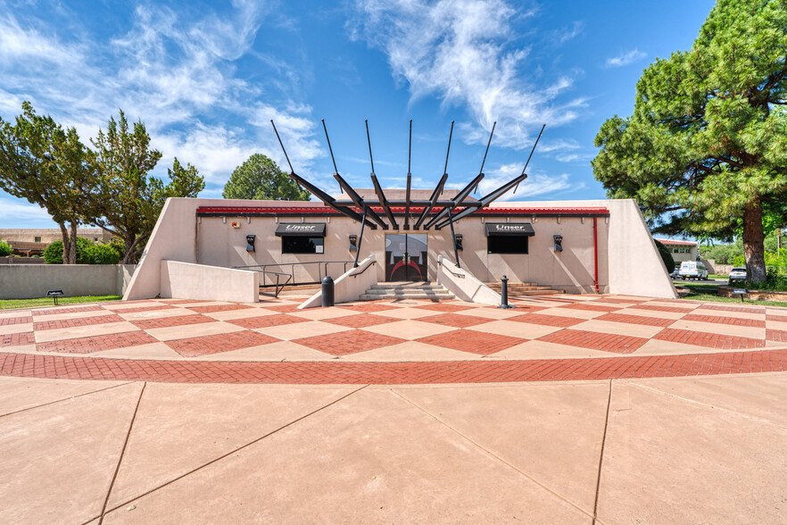 1776 Montano Rd NW, Albuquerque, NM à louer - Photo du b timent - Image 1 de 14