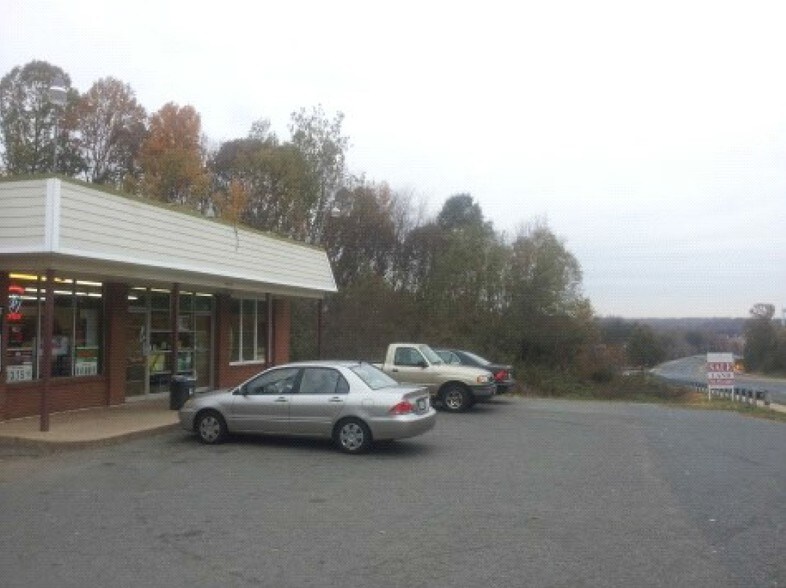 14310 Minnieville Rd, Woodbridge, VA à vendre - Photo du bâtiment - Image 2 de 6