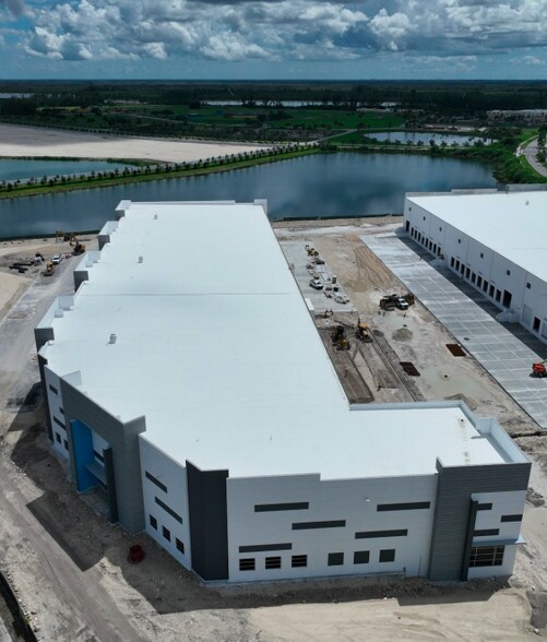 1001 Park of Commerce Blvd, Homestead, FL à louer - Photo du bâtiment - Image 2 de 13