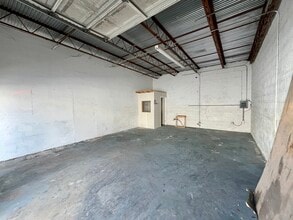 4101-4119 Bandy Blvd, Fort Pierce, FL à louer Photo intérieure- Image 1 de 5