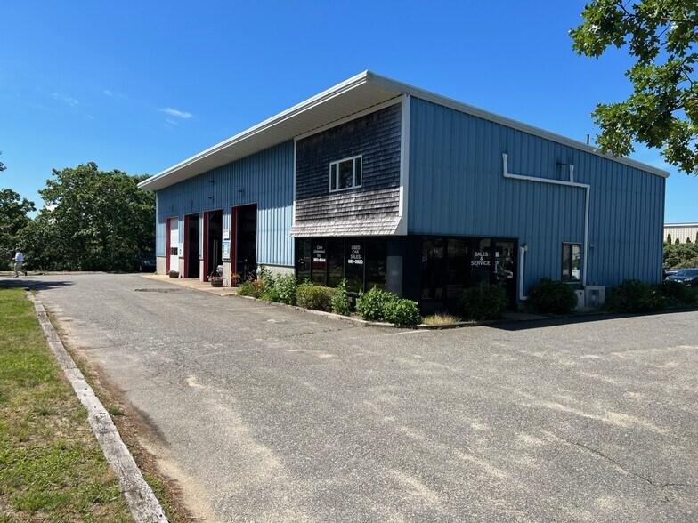 5 N Line Rd, Edgartown, MA à vendre - Photo du bâtiment - Image 2 de 8