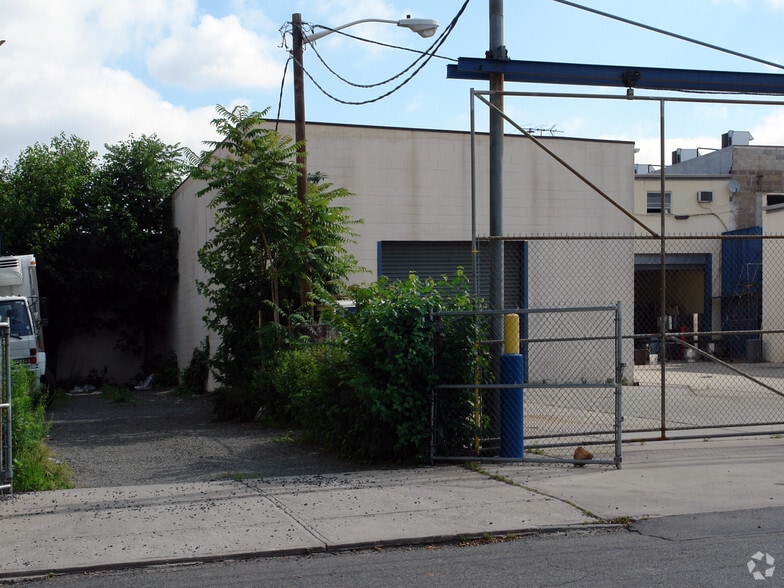 203 Vanderpool St, Newark, NJ for lease - Building Photo - Image 2 of 3