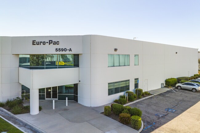 Plus de détails pour 5590 E Jurupa Ave, Ontario, CA - Industriel à louer