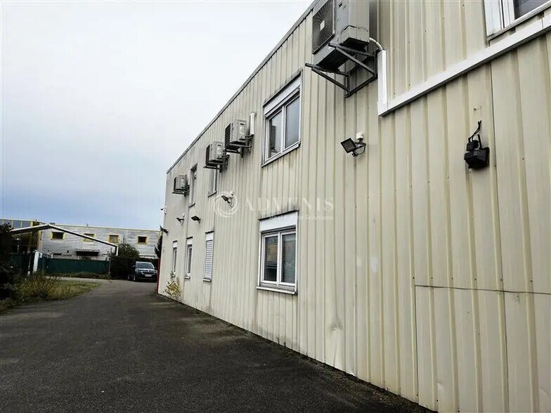 Local d'activités dans Mundolsheim à vendre - Photo du bâtiment - Image 2 de 10