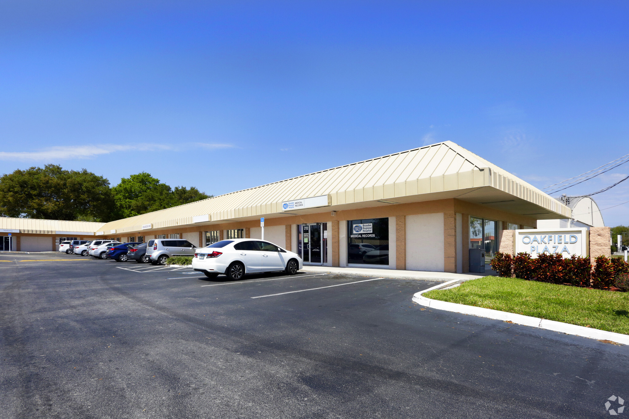 212-286 S Moon Ave, Brandon, FL for sale Primary Photo- Image 1 of 1