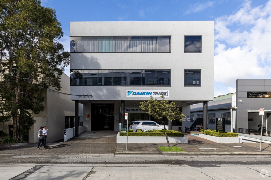 16-18 Carlotta St, Artarmon à louer - Photo du bâtiment - Image 2 de 4