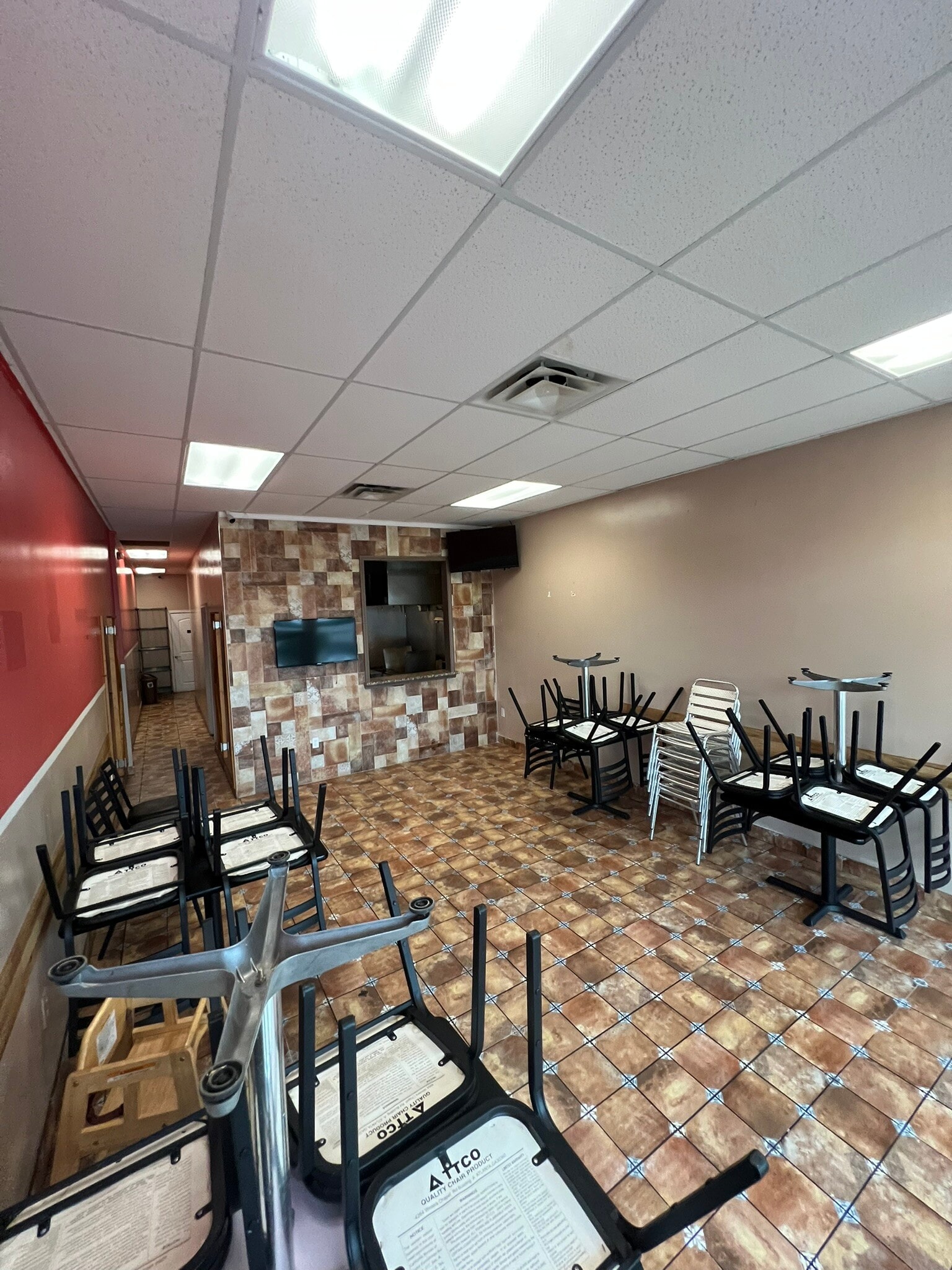 426-428 E Lamar Blvd, Arlington, TX à louer Photo intérieure- Image 1 de 18