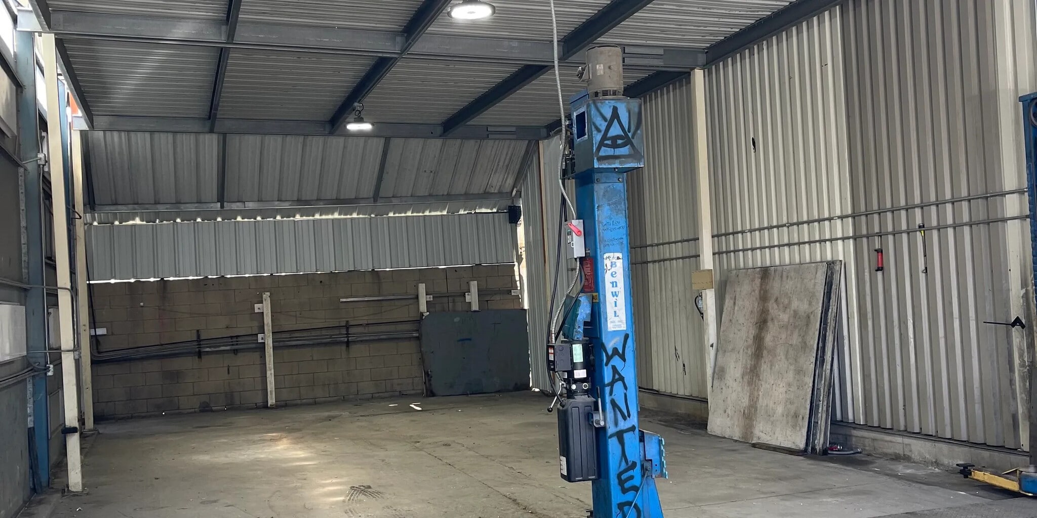 2805 Los Flores Blvd, Lynwood, CA for lease Interior Photo- Image 1 of 1