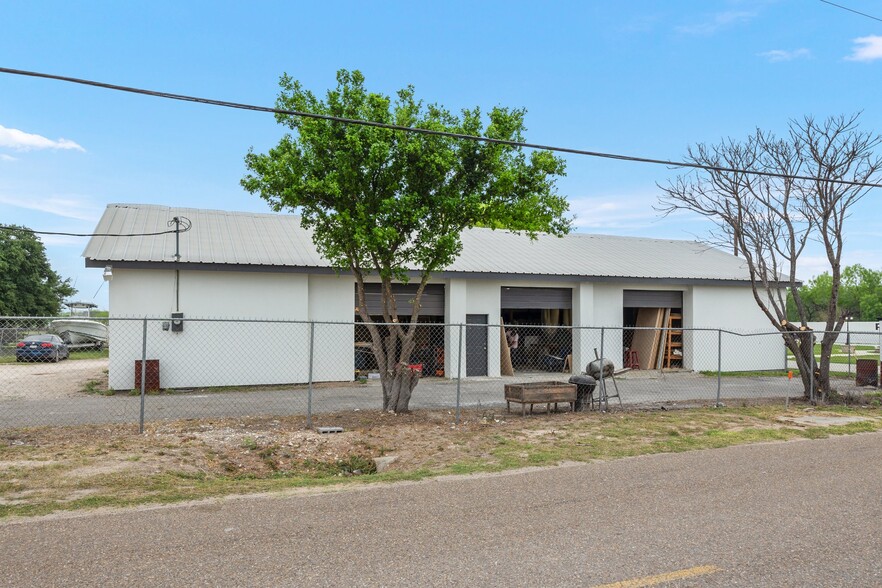 5056 Mile 8 Rd, Edinburg, TX for sale - Building Photo - Image 1 of 6