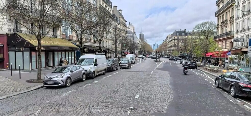 Commerce de détail dans Paris à louer - Photo du bâtiment - Image 3 de 3