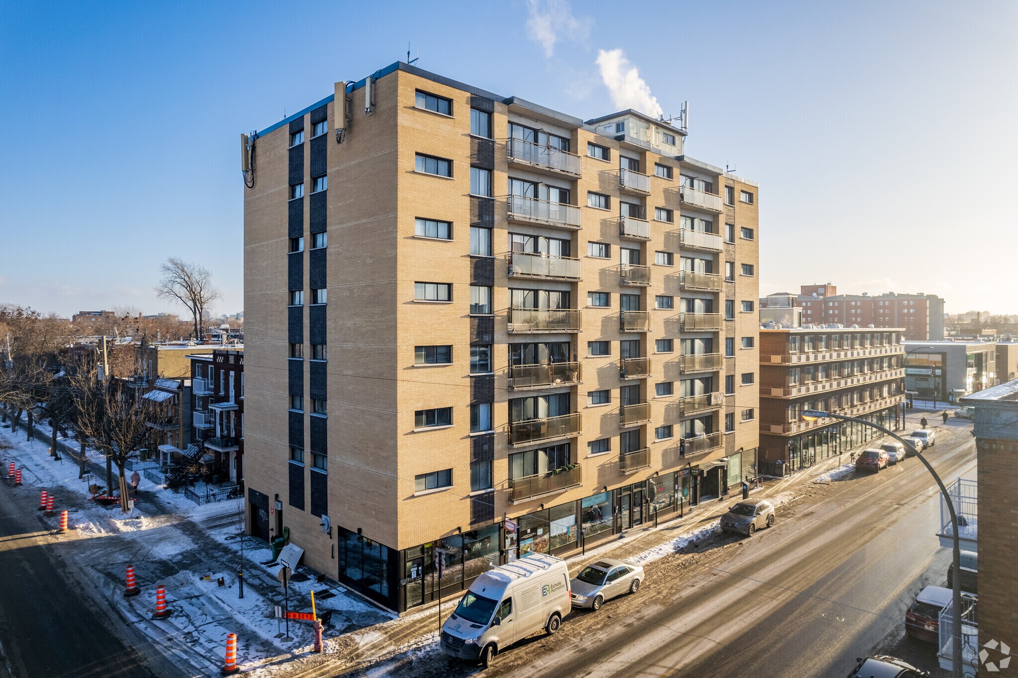 1144-1190 Rue Bélanger, Montréal, QC à vendre Photo du bâtiment- Image 1 de 1