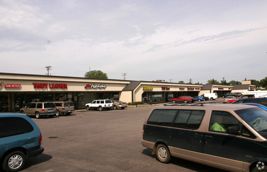 7810-7848 Portland Ave S, Bloomington, MN for lease - Building Photo - Image 2 of 4