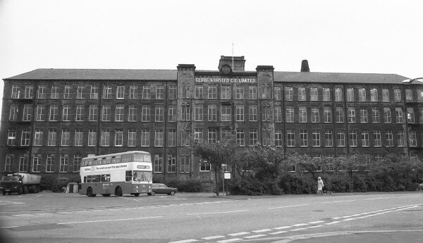 Bridge St, Huddersfield à louer - Photo du bâtiment - Image 2 de 2