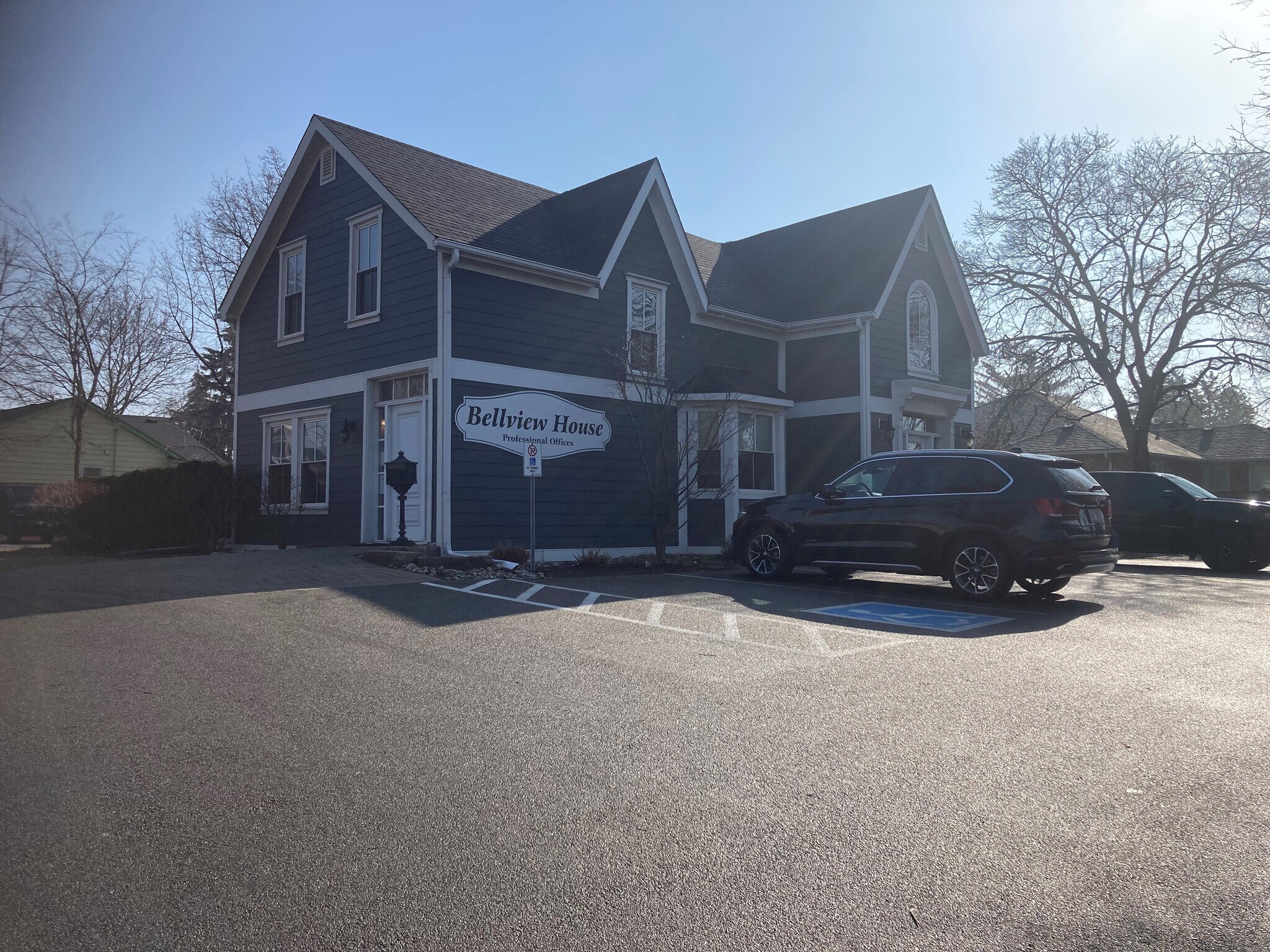 1006 Plains Rd, Burlington, ON à vendre Photo principale- Image 1 de 1