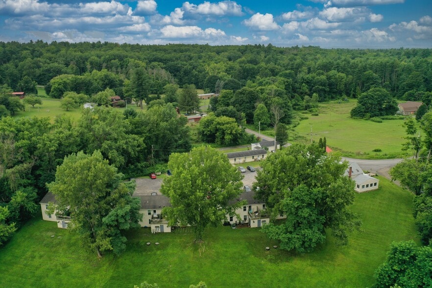 597 Bross St, Cairo, NY for sale - Building Photo - Image 3 of 8