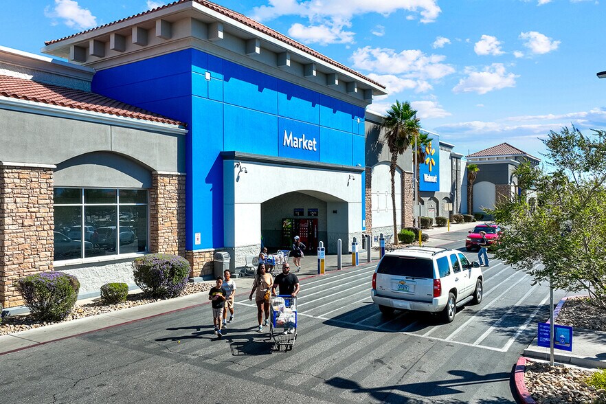 6436 N Decatur Blvd, Las Vegas, NV à louer - Photo du bâtiment - Image 2 de 7