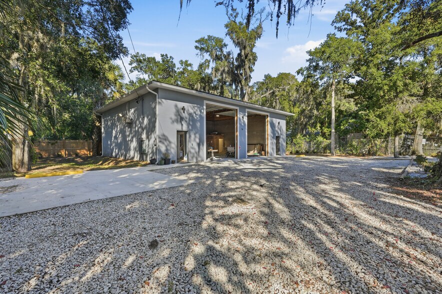 96 Fred Waters Way, Saint Augustine, FL à vendre - Photo du bâtiment - Image 2 de 24