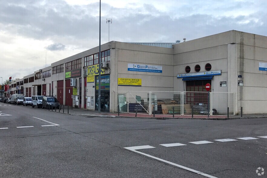 Industriel dans Las Rozas de Madrid, Madrid à vendre - Photo du bâtiment - Image 2 de 4