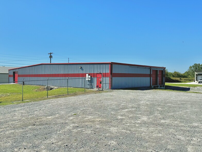 1007 Davidson St, Tullahoma, TN for lease - Building Photo - Image 1 of 12