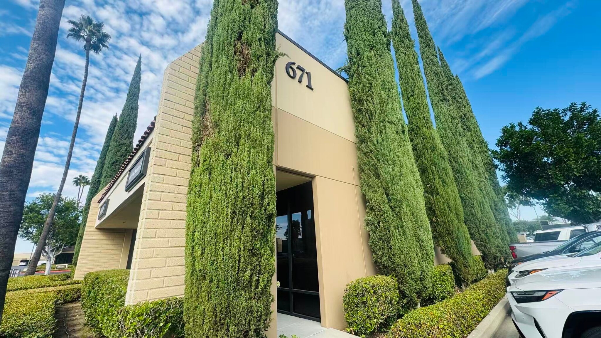 671 Brea Canyon Rd, Walnut, CA à louer Photo du bâtiment- Image 1 de 11