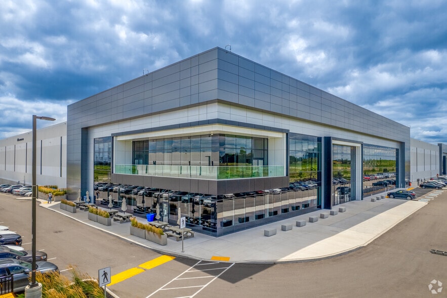 850 Gibraltar Rd, Vaughan, ON for lease - Building Photo - Image 1 of 5