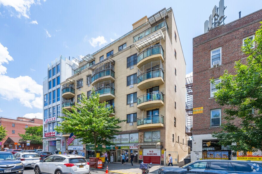 5805 7th Ave, Brooklyn, NY for sale - Primary Photo - Image 1 of 1