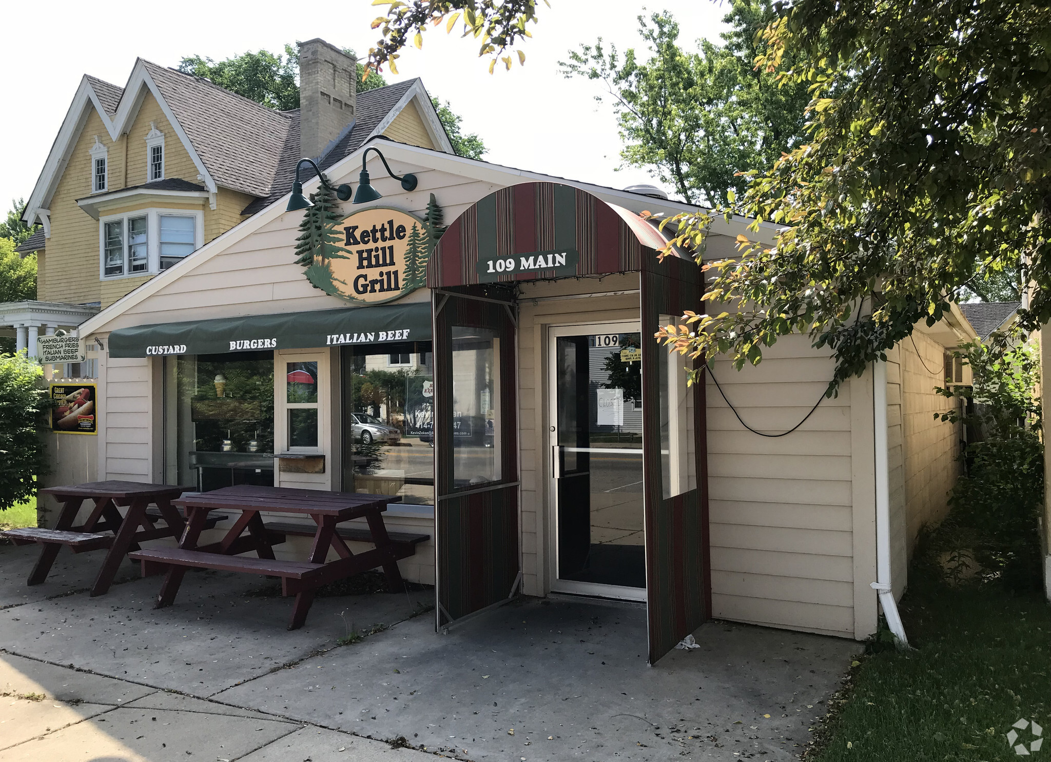 109 W Main St, Palmyra, WI for sale Primary Photo- Image 1 of 1