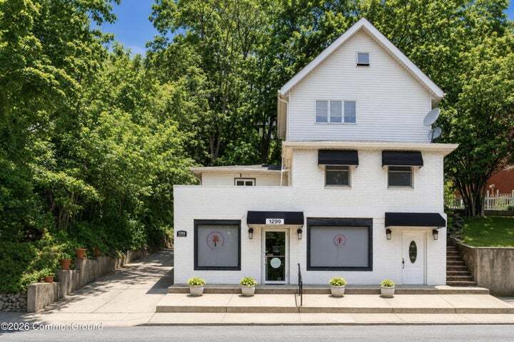 1299 Richmond Rd, Staten Island, NY à vendre Photo du bâtiment- Image 1 de 22