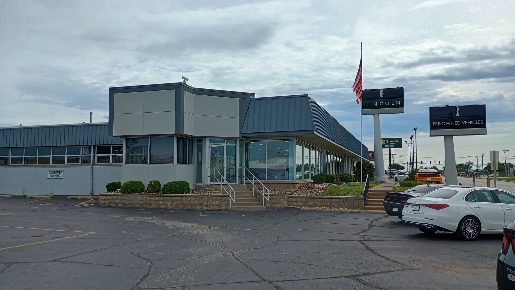 520 W Kimberly Rd, Davenport, IA for lease Building Photo- Image 1 of 45