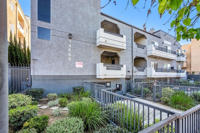 More details for 14668 Nordhoff St, Panorama City, CA - Multifamily for Sale