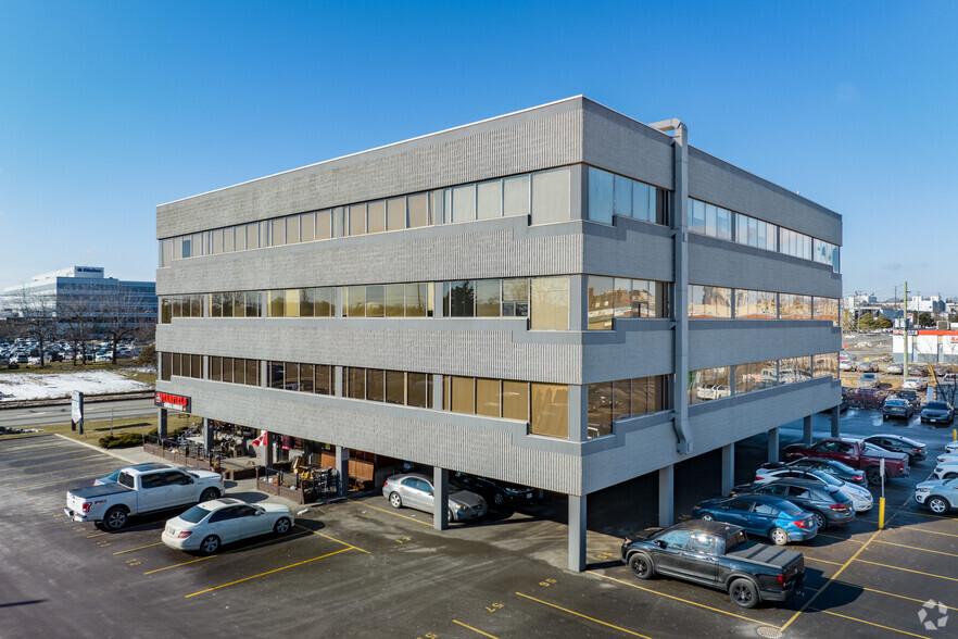 2345 Stanfield Rd, Mississauga, ON for lease - Building Photo - Image 3 of 6