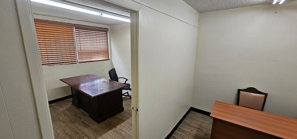 2836 W 8th St, Los Angeles, CA for sale - Building Photo - Image 2 of 12