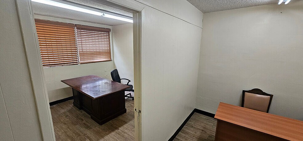 2836 W 8th St, Los Angeles, CA à vendre - Photo du bâtiment - Image 2 de 12